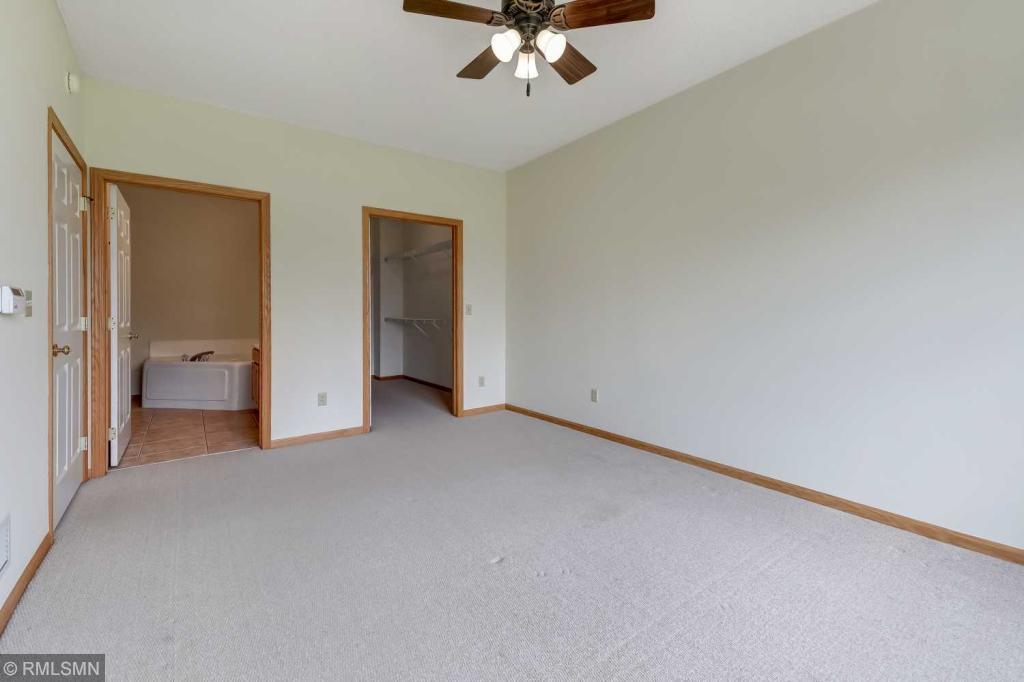 5886 Prairie Ridge Drive Shoreview, MN 55126 - Photo 15 of 38 Gallery Image 15