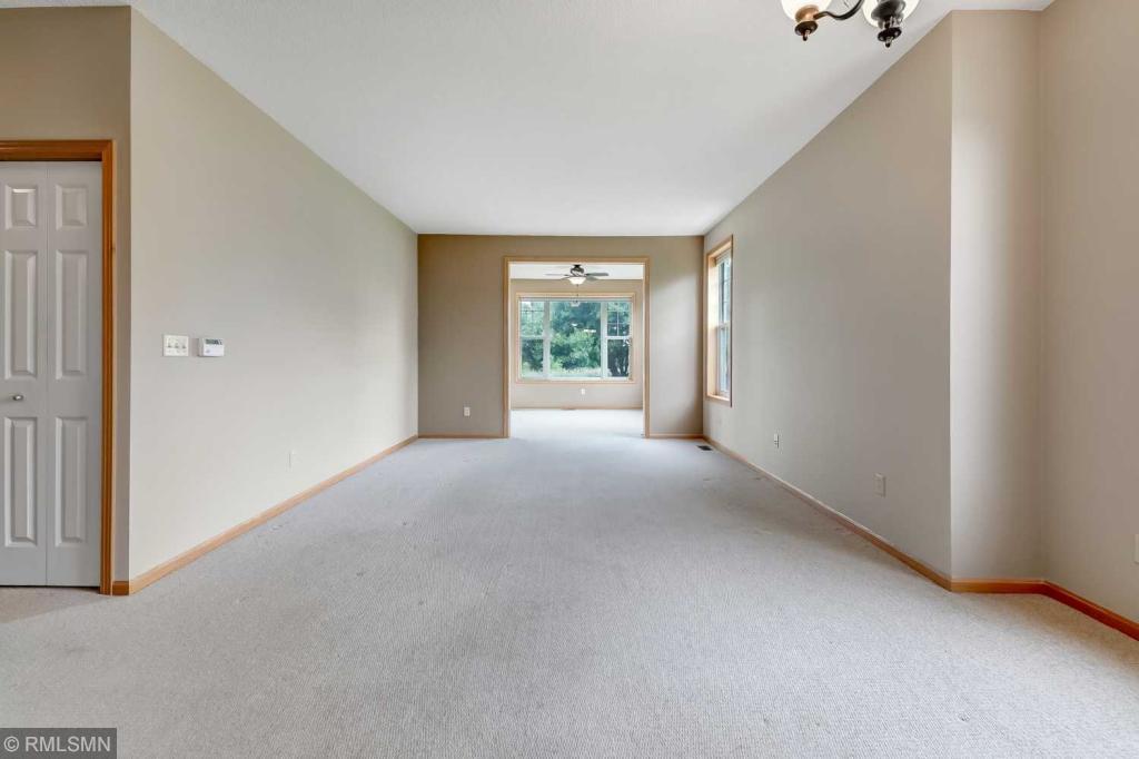 5886 Prairie Ridge Drive Shoreview, MN 55126 - Photo 10 of 38 Gallery Image 10