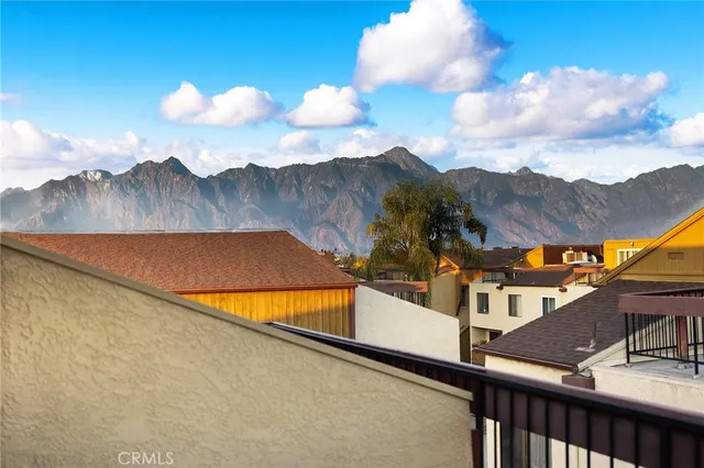 $630,000 | 1024 South Marengo Avenue, Unit 6, Alhambra, CA 91803