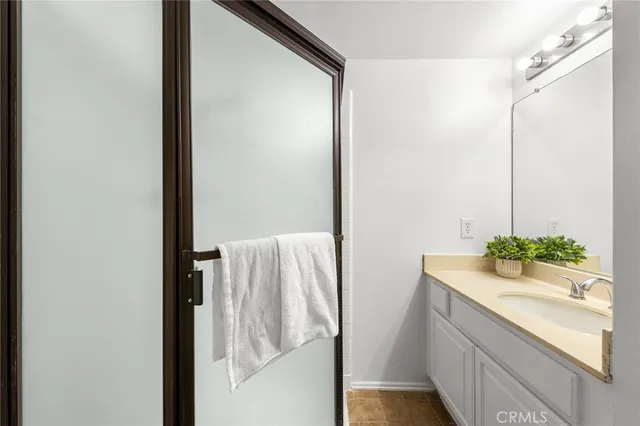 $630,000 | 1024 South Marengo Avenue, Unit 6, Alhambra, CA 91803