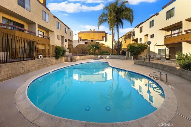 $630,000 | 1024 South Marengo Avenue, Unit 6, Alhambra, CA 91803