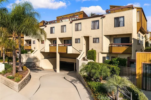 $630,000 | 1024 South Marengo Avenue, Unit 6, Alhambra, CA 91803