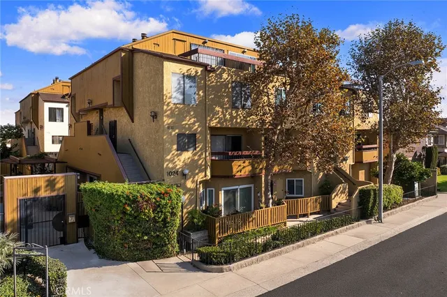$630,000 | 1024 South Marengo Avenue, Unit 6, Alhambra, CA 91803