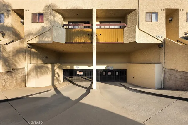 $630,000 | 1024 South Marengo Avenue, Unit 6, Alhambra, CA 91803