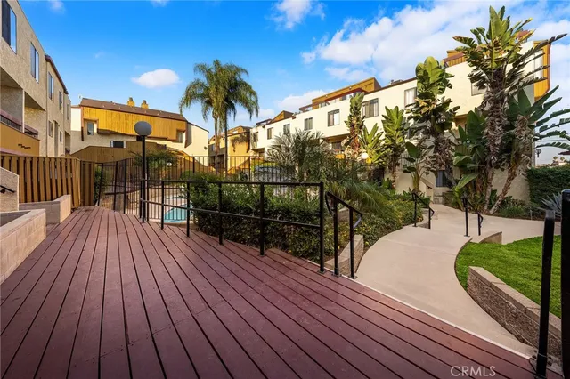 $630,000 | 1024 South Marengo Avenue, Unit 6, Alhambra, CA 91803