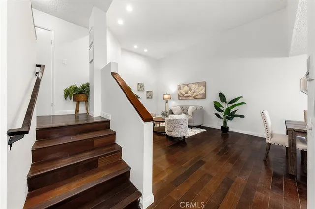 $630,000 | 1024 South Marengo Avenue, Unit 6, Alhambra, CA 91803