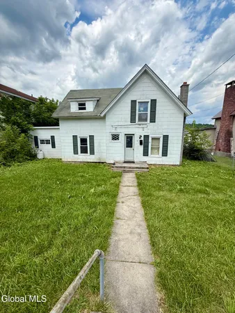 $134,000 | 17 Algonkin Street, Ticonderoga, NY 12883