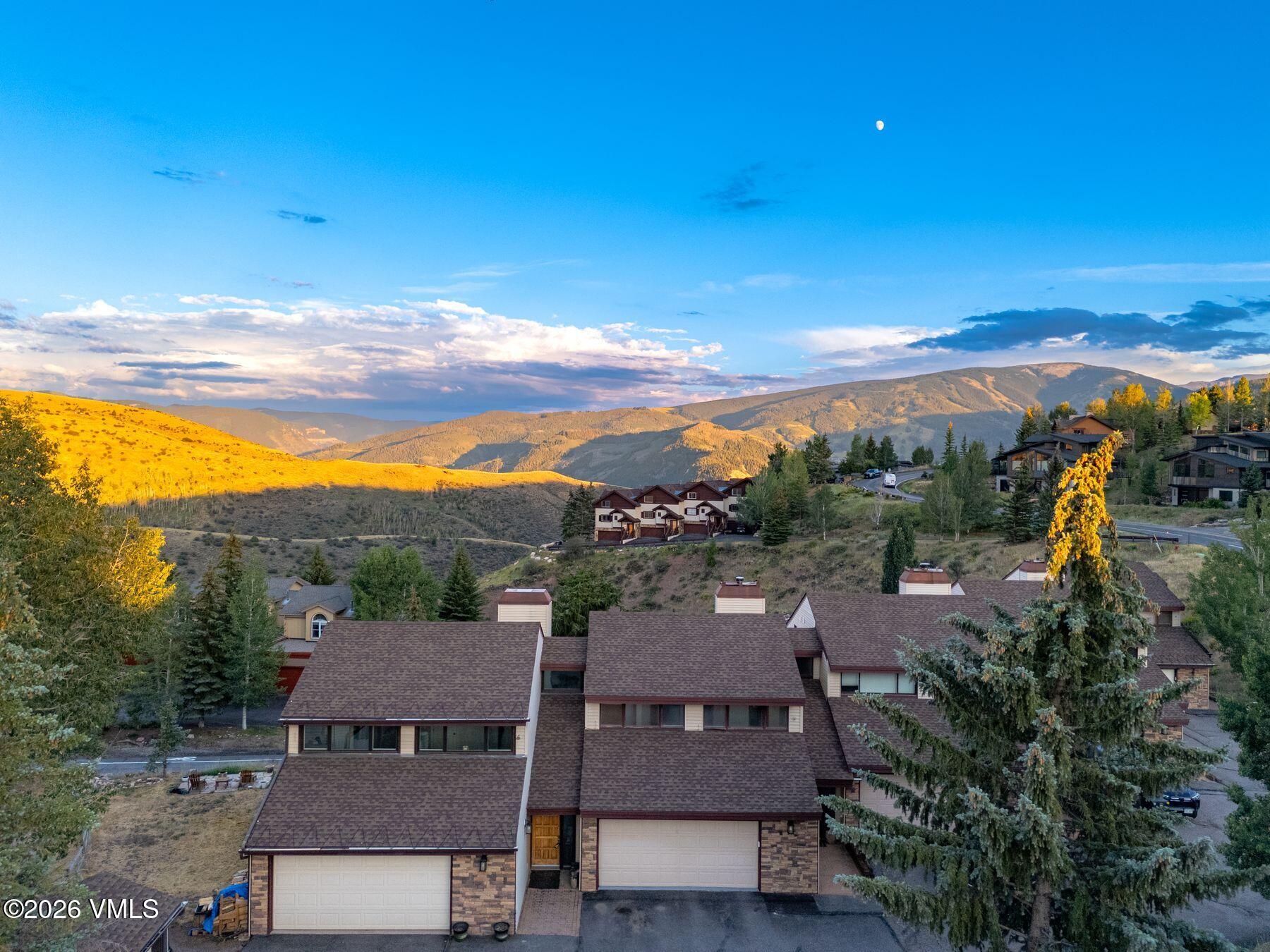 2140 Saddle Ridge Loop, Unit 2 Avon, CO 81620 - Photo 3 of 36 photo_online_035
