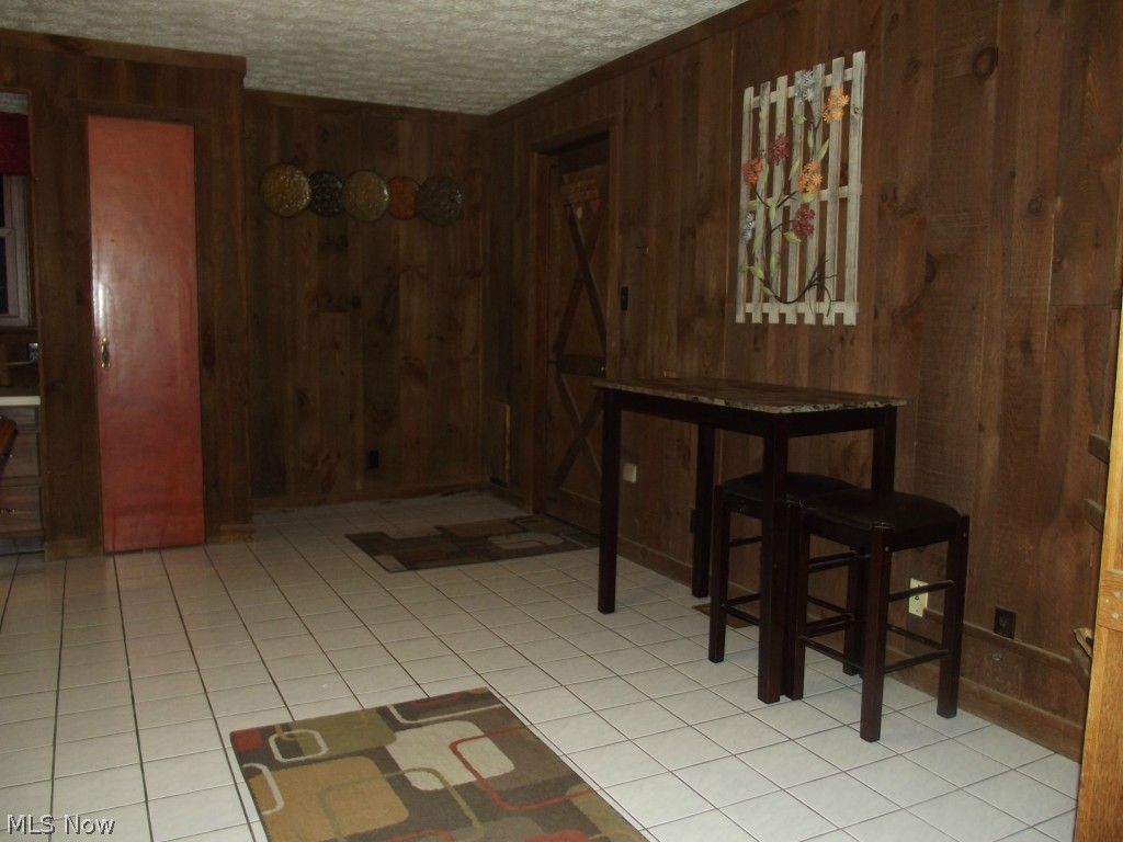 17461 Burrows Road Thompson, OH 44086 - Photo 15 of 24