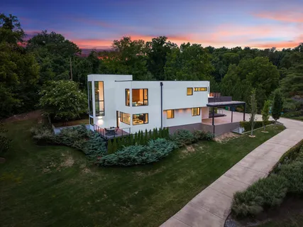 $3,299,000 | 6321 East Valley Road, Nashville, TN 37205