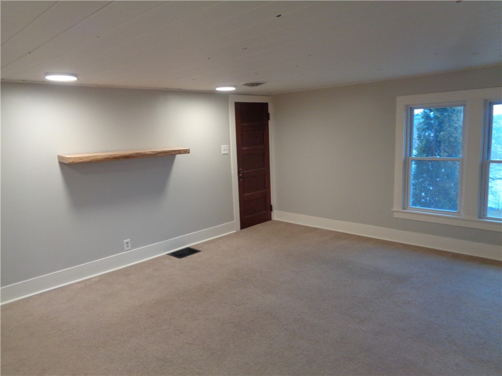 252 West 2nd Street Corning, NY 14830 - Photo 13 of 17 Upper Bedroom #2