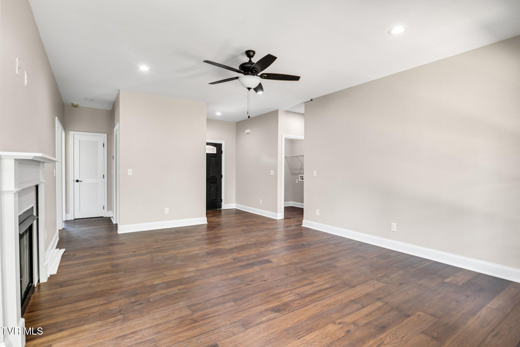 134 Patriot Crossing, Unit 9 Greeneville, TN 37745 - Photo 13 of 26 13-web-or-mls-IMG_4243