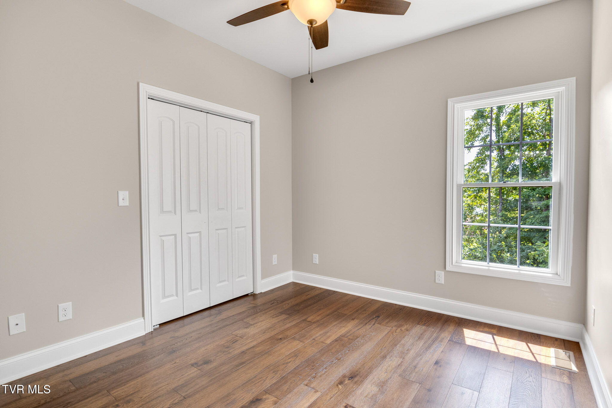 134 Patriot Crossing, Unit 9 Greeneville, TN 37745 - Photo 8 of 26 8-web-or-mls-IMG_4228