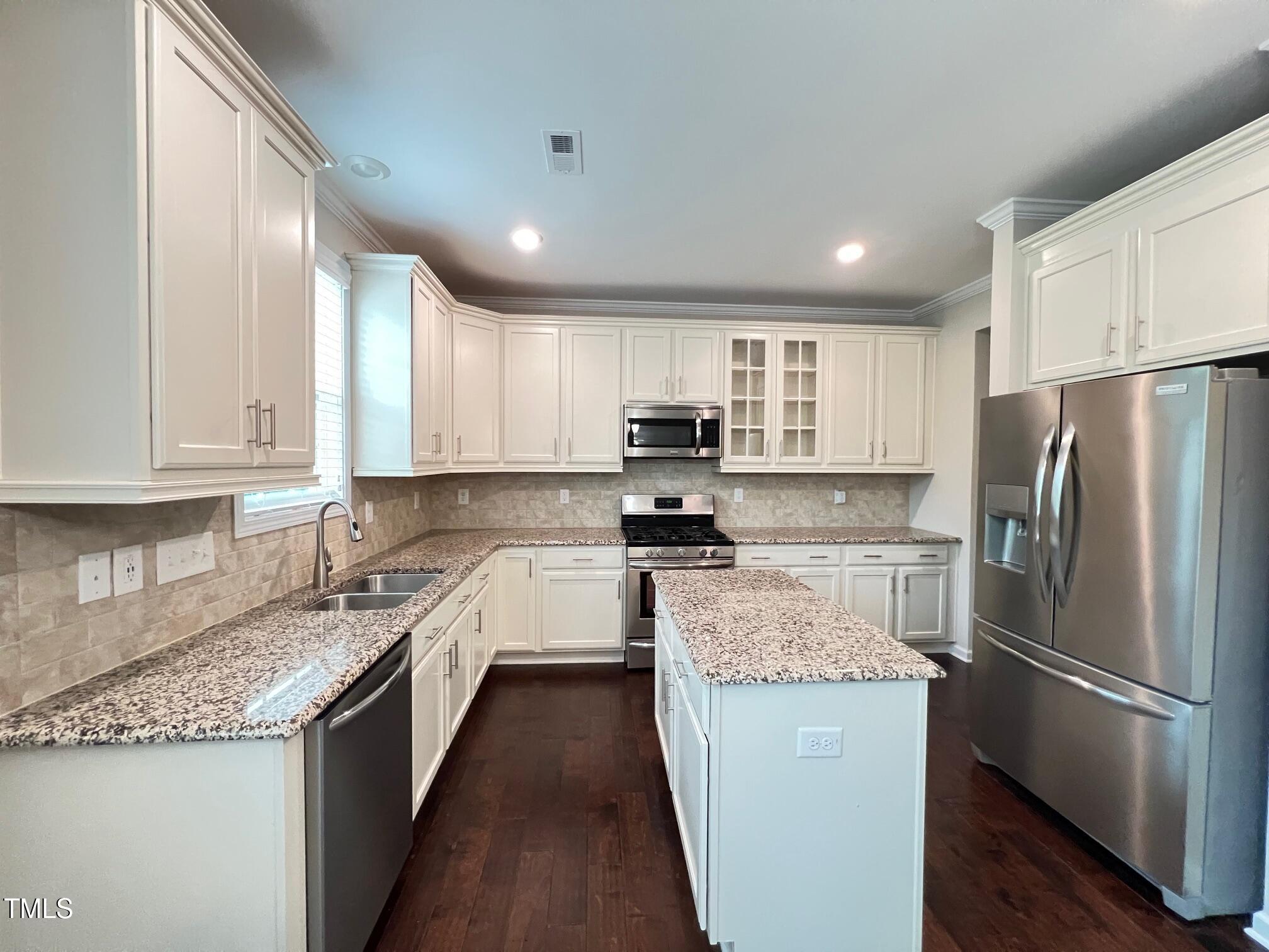 1746 Hammocks Beach Trail Apex, NC 27502 - Photo 4 of 16 kitchen