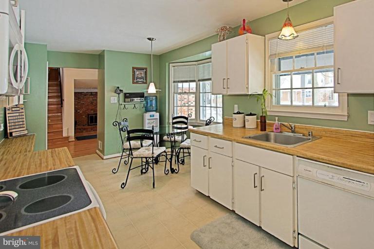 7412 Calico Court Springfield, VA 22153 - Photo 5 of 11 Kitchen