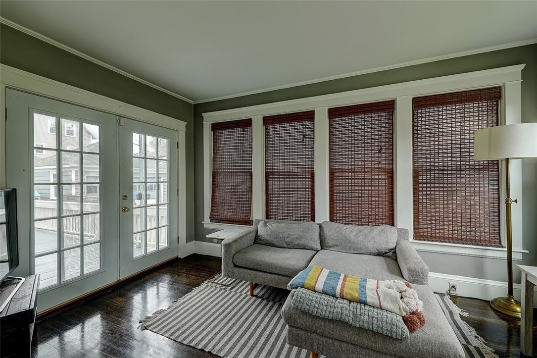 62 Chiswick Road Cranston, RI 02905 - Photo 11 of 45