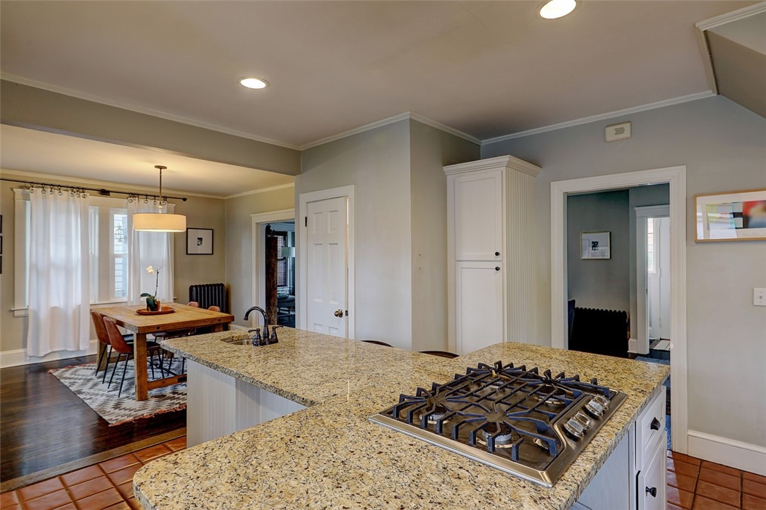 62 Chiswick Road Cranston, RI 02905 - Photo 26 of 45