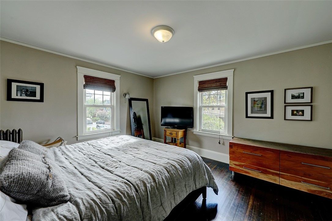 62 Chiswick Road Cranston, RI 02905 - Photo 32 of 45