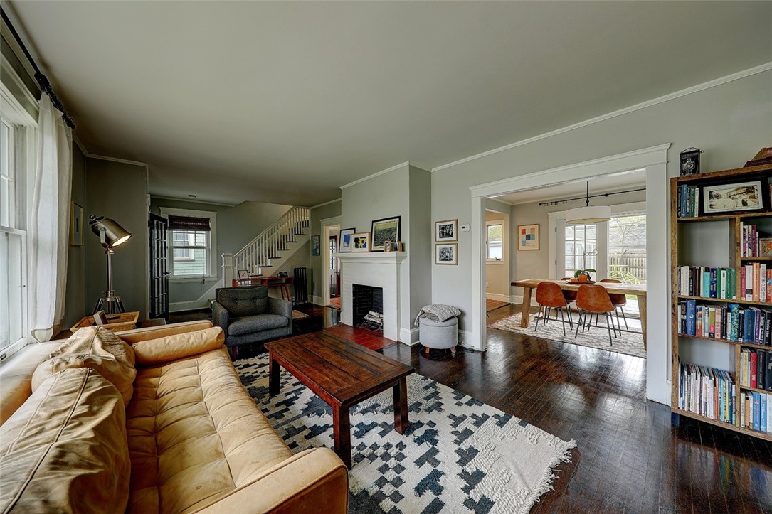 62 Chiswick Road Cranston, RI 02905 - Photo 9 of 45