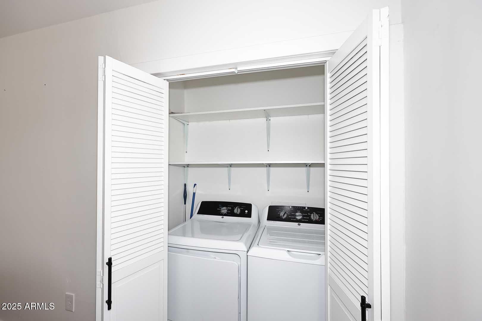 716 West 11th Street Tempe, AZ 85281 - Photo 24 of 43 Laundry