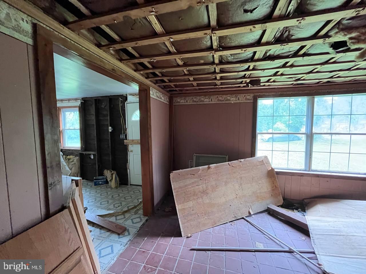 132 Thomas Road New Castle, PA 16101 - Photo 18 of 51