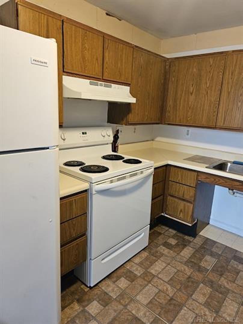 36984 Division Road, Unit A Richmond, MI 48062 - Photo 3 of 5