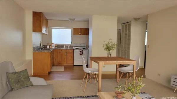 $2,000 | 1658 Liholiho Street, Unit 203, Honolulu, HI 96822