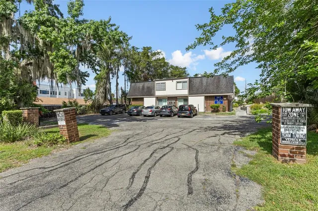 $137,900 | 1700 Southwest 16th Court, Unit P3, Gainesville, FL 32608