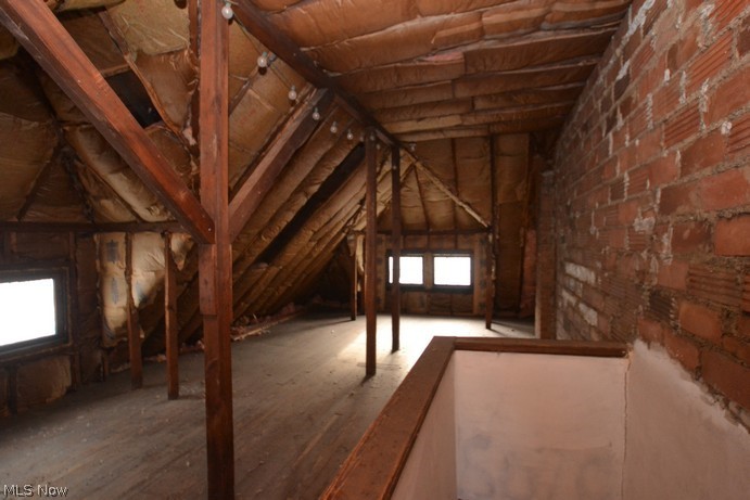 3229 Oak Road Cleveland, OH 44118 - Photo 17 of 27 Gallery Image 17