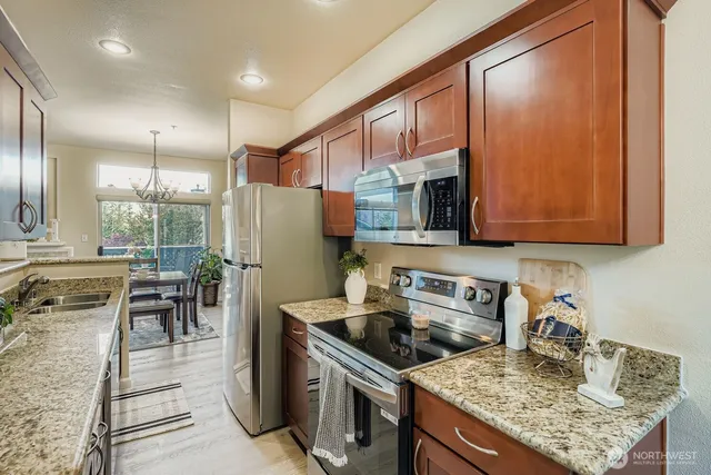 $650,000 | 2132 Northwest Pacific Yew Place, Issaquah, WA 98027