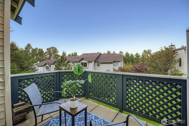 $650,000 | 2132 Northwest Pacific Yew Place, Issaquah, WA 98027