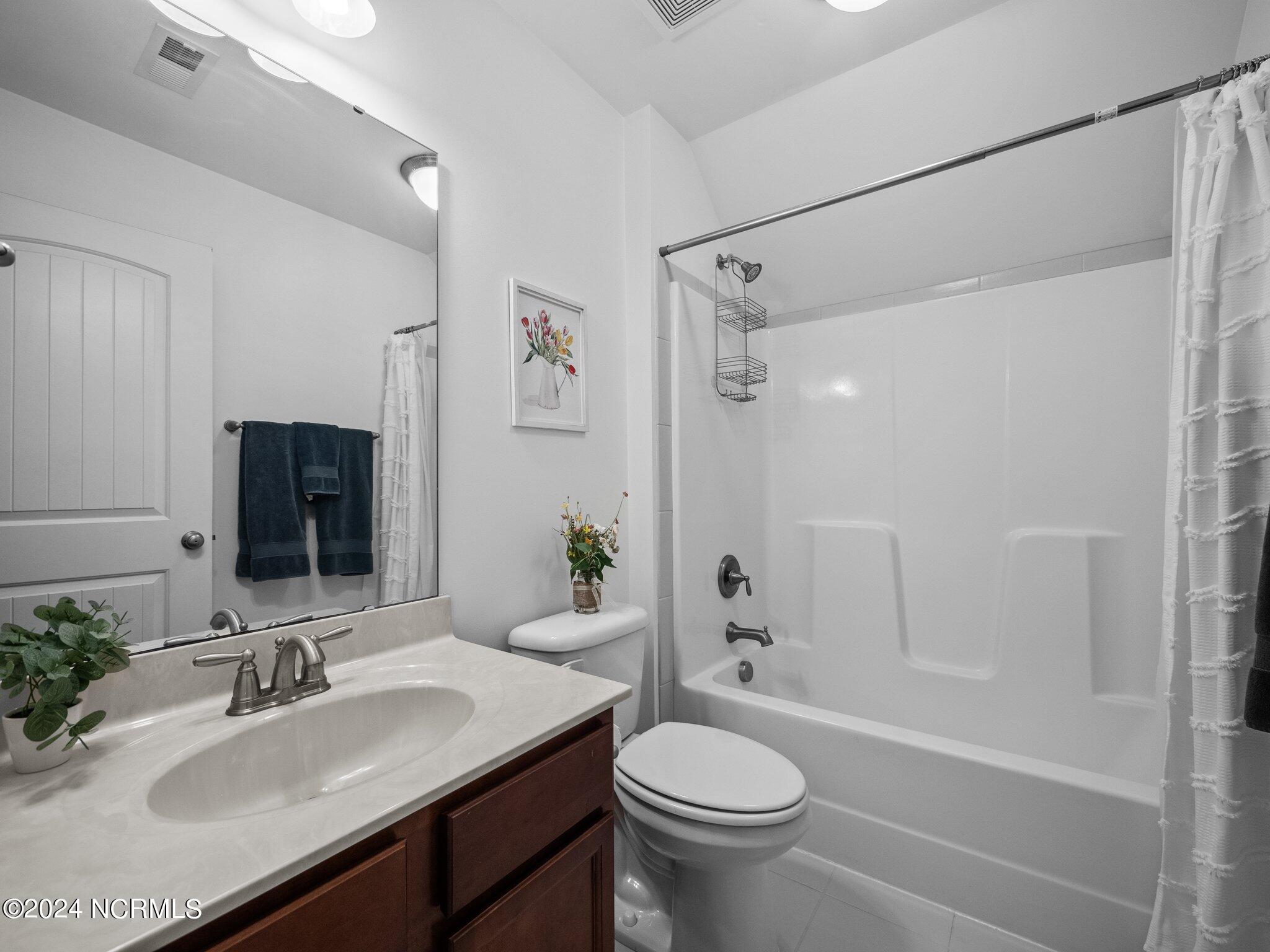509 Romper Road Sneads Ferry, NC 28460 - Photo 28 of 42 Bathroom #3