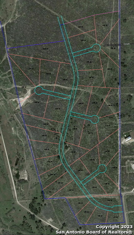 60 Friendship Hills Uvalde, TX 78801 - Photo 4 of 5 a bathroom with a shower