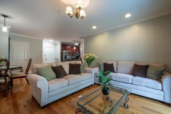 $410,663 | 990 VFW Parkway, Unit 204, Boston, MA 02132