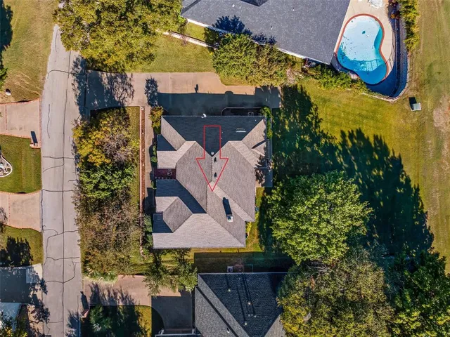 $400,000 | 6412 Buena Vista Drive, Granbury, TX 76049