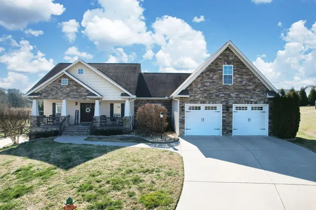 $989,900 | 400 Chase Lane Northeast, Cleveland, TN 37323