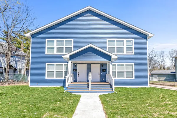 $2,495 | 1918 Hillside Avenue North, Minneapolis, MN 55411