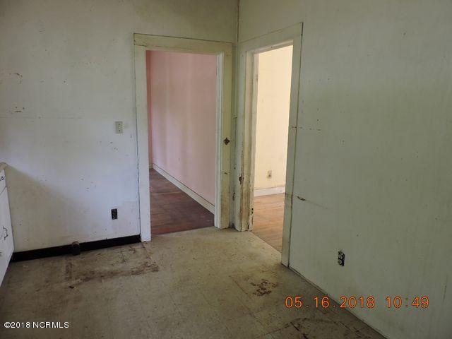 1407 South Creek Road Orrum, NC 28369 - Photo 6 of 29 DSCN6212