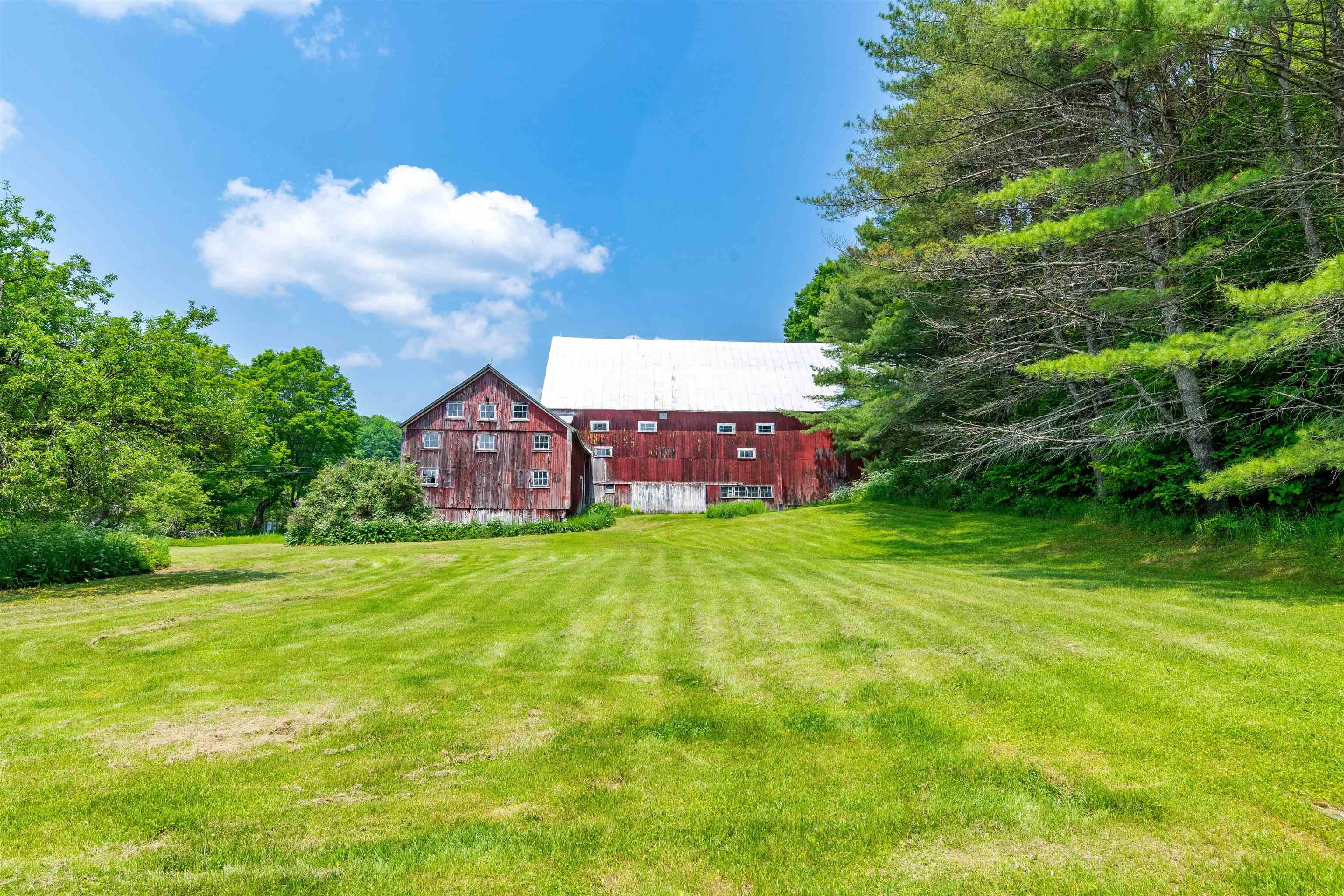 1342 Gilfillan Road Ryegate, VT 05069 - Photo 17 of 51