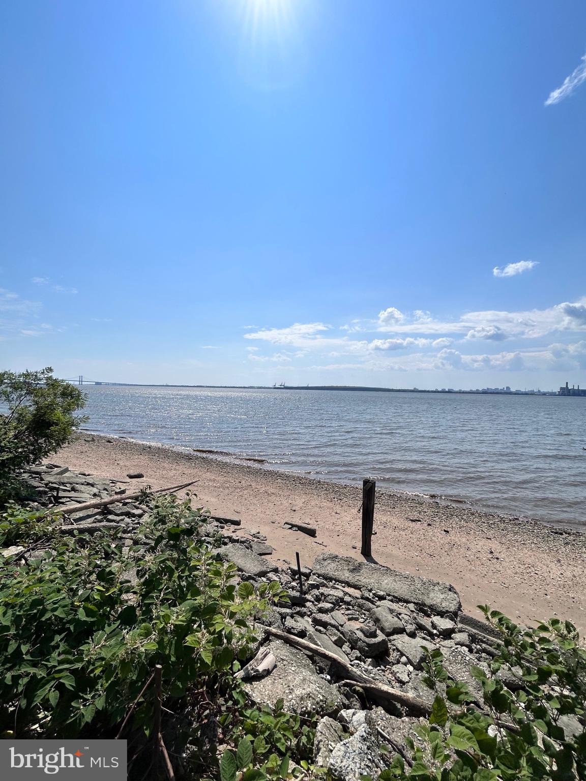 29 Delaware Drive Carneys Point, NJ 08069 - Photo 4 of 9