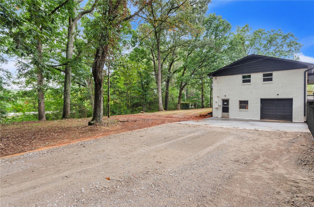 1424 Farrs Bridge Road Easley, SC 29640 - Photo 30 of 32