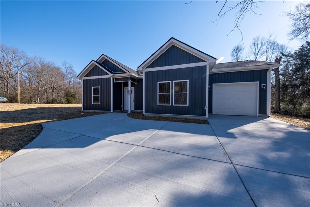 5092 Darr Road Trinity, NC 27370 - Photo 1 of 25