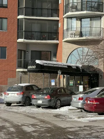 $139,900 | 6500 Woodlake Drive, Unit 705, Richfield, MN 55423