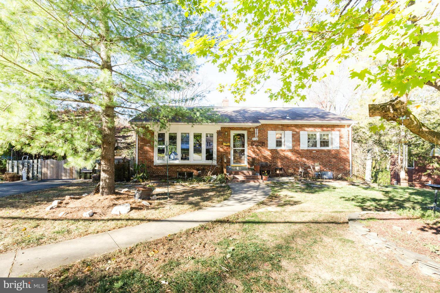 5712 Norton Road Alexandria, VA 22303 - Photo 1 of 30 Exterior (Front)