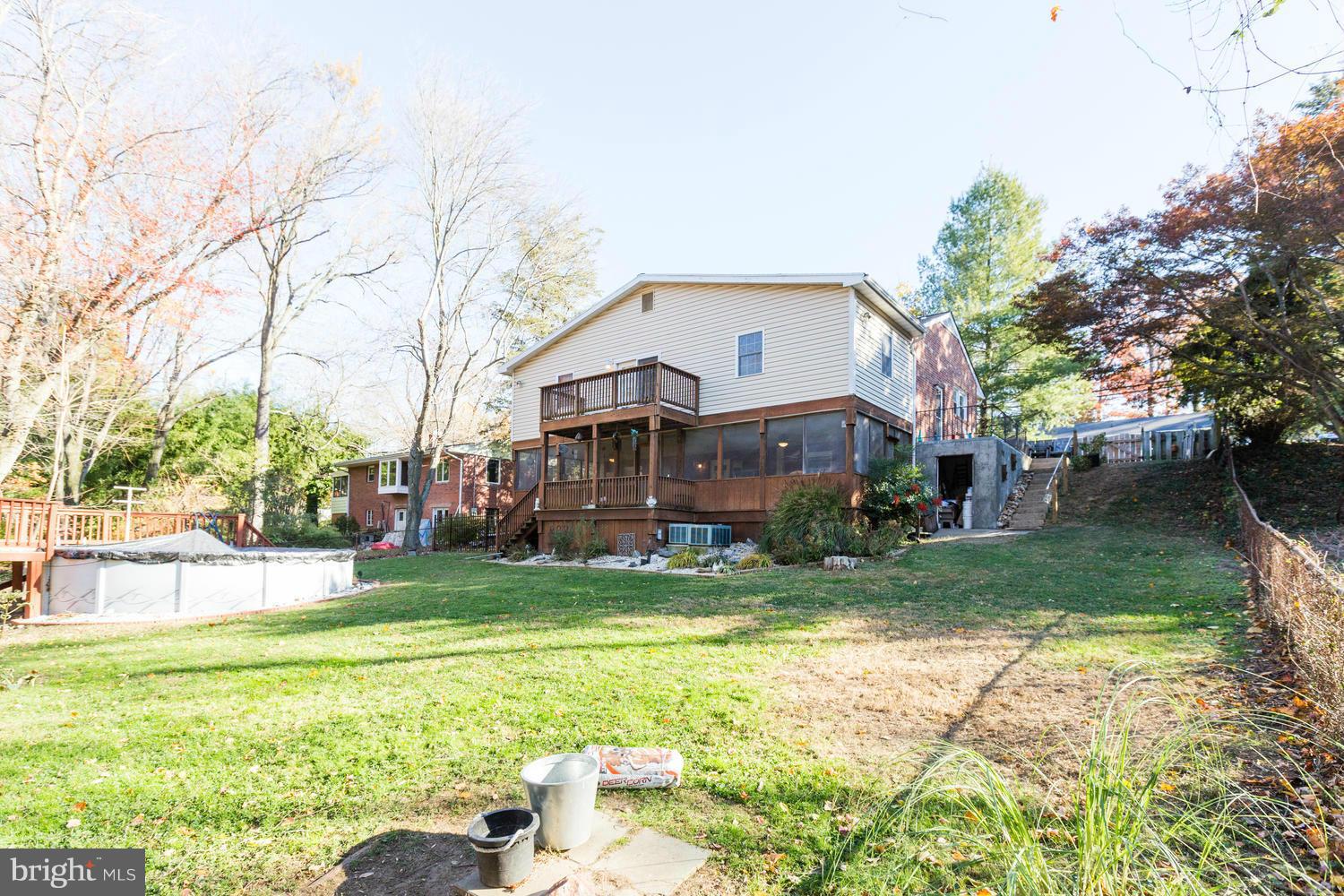 5712 Norton Road Alexandria, VA 22303 - Photo 3 of 30 Exterior (Front)