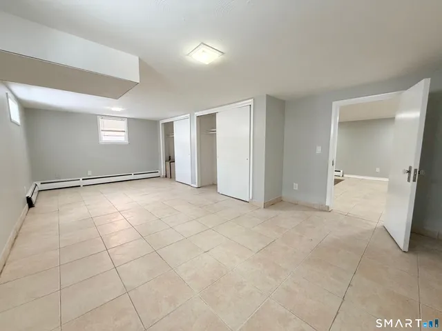 $2,100 | 161 West Spring Street, Unit B2, West Haven, CT 06516