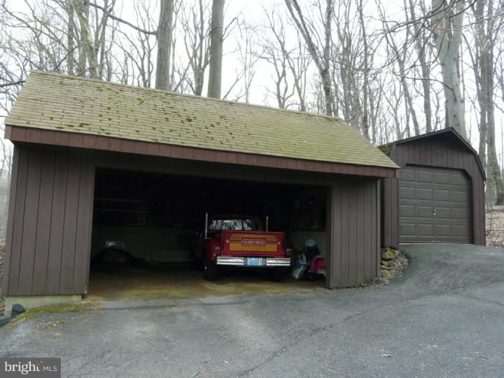 218 Painter Road Media, PA 19063 - Photo 16 of 25 Garage