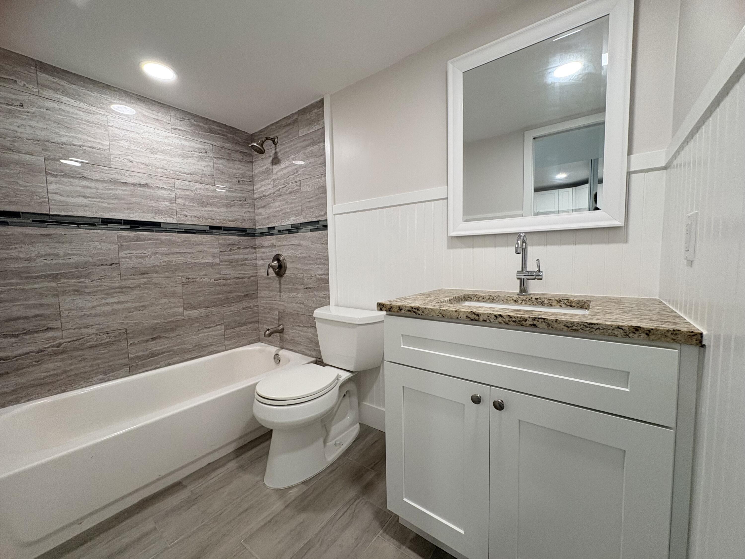 2202 Northeast 36th Street, Unit 17 Lighthouse Point, FL 33064 - Photo 15 of 28 New Vanity