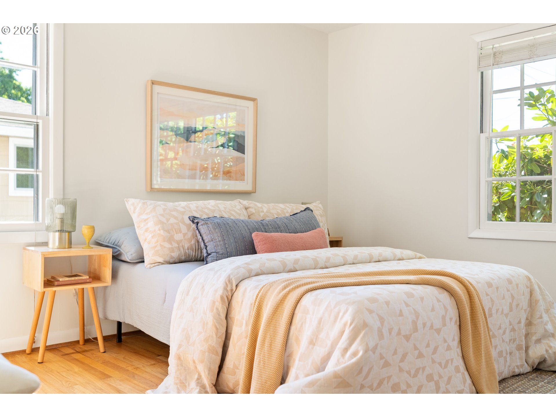 7541 Northeast Alameda Street Portland, OR 97213 - Photo 14 of 35 a bedroom with a bed and a painting on the wall