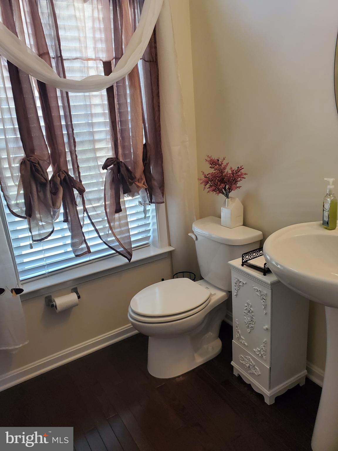 7409 Four Gardens Road Brandywine, MD 20613 - Photo 16 of 39 Main Level Bathroom